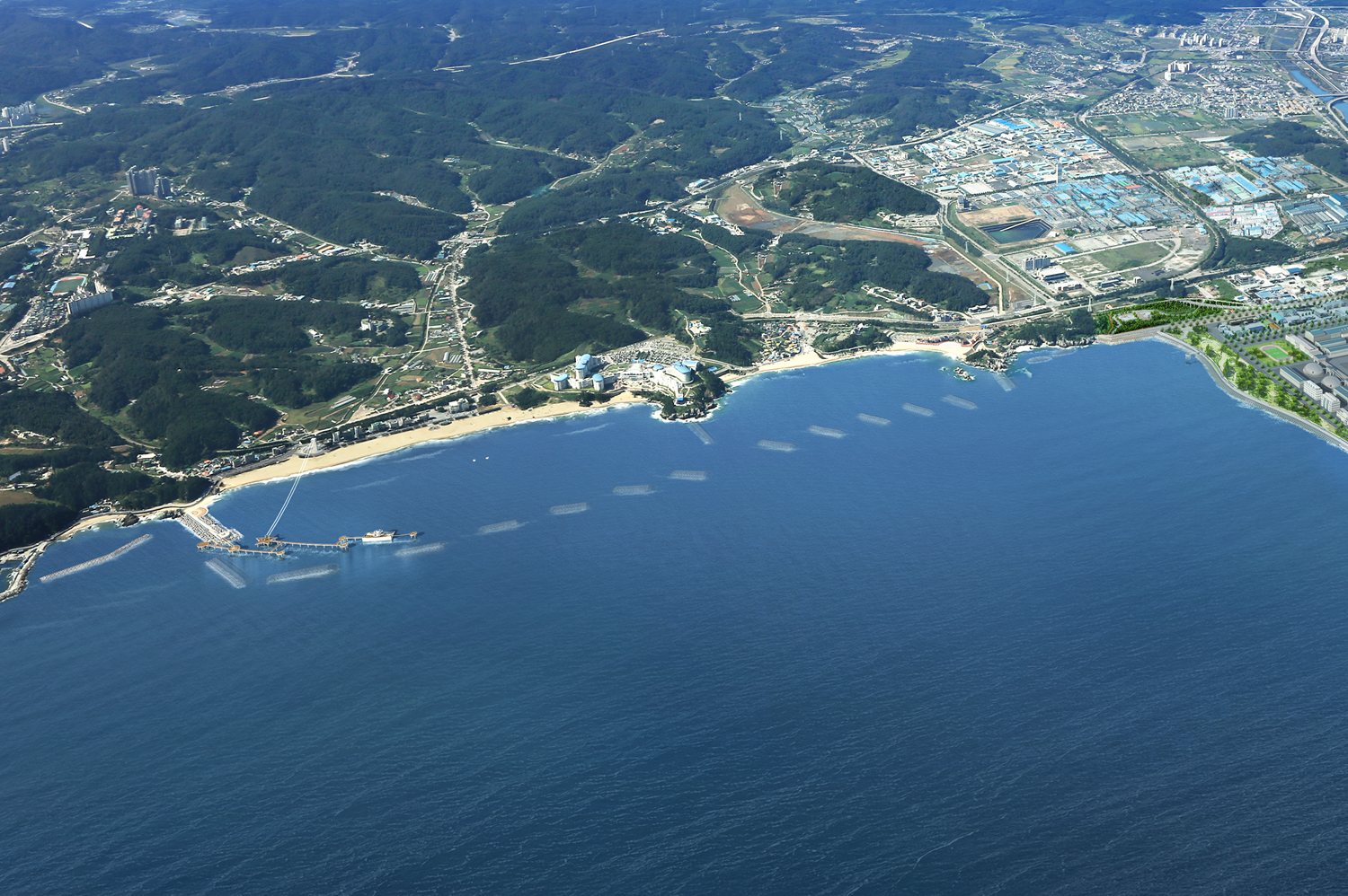 동해항 3단계 개발 해안보호 대책시설(빗각 수중 방파제)